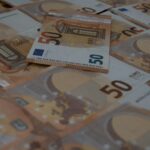 Billetes de 50 euros falsos: Consejos para identificarlos y evitar su circulación