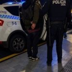 Detenido un hombre en Cuenca por agredir a un hostelero y a dos policías locales