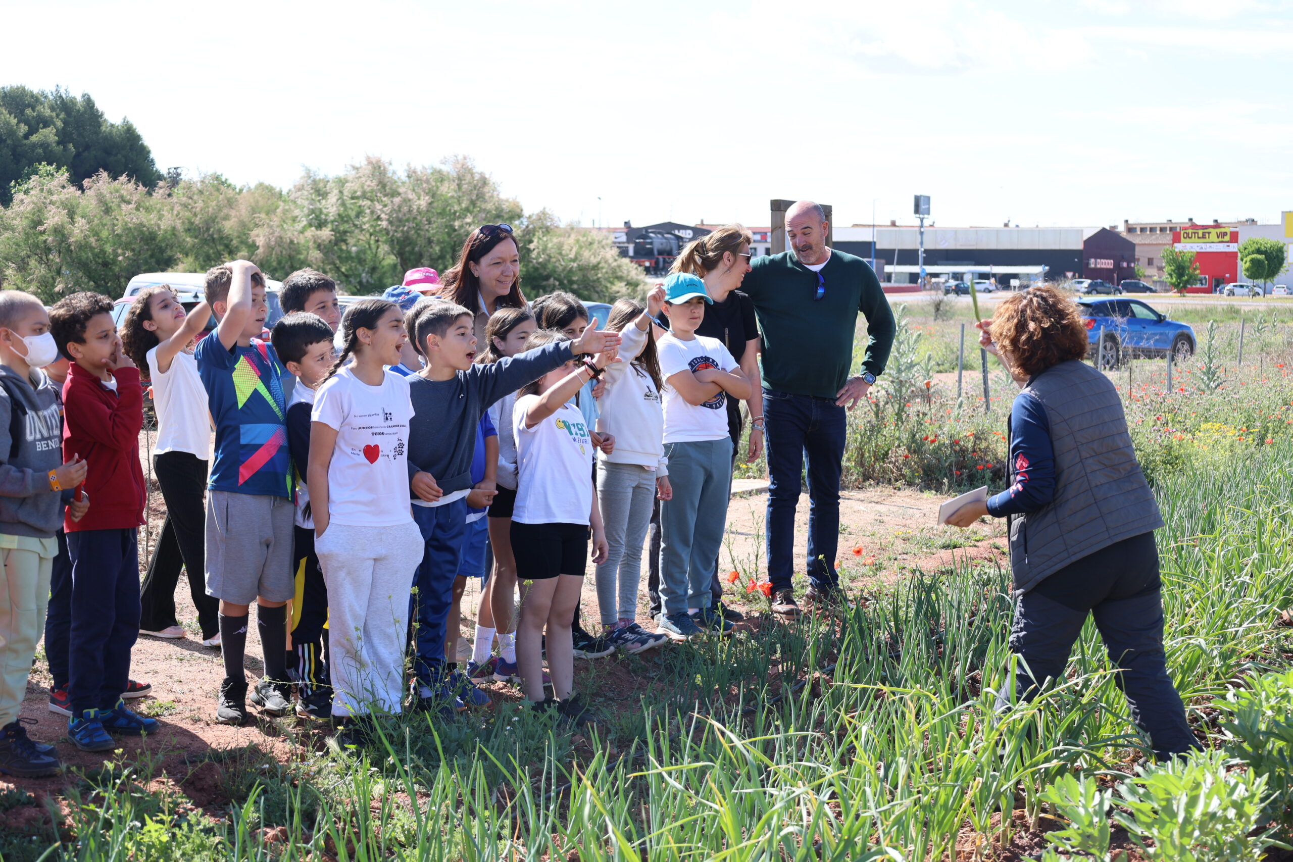 El Ayuntamiento de Alcázar de San Juan Refuerza su Aula Agrícola con Innovadoras Iniciativas Educativas