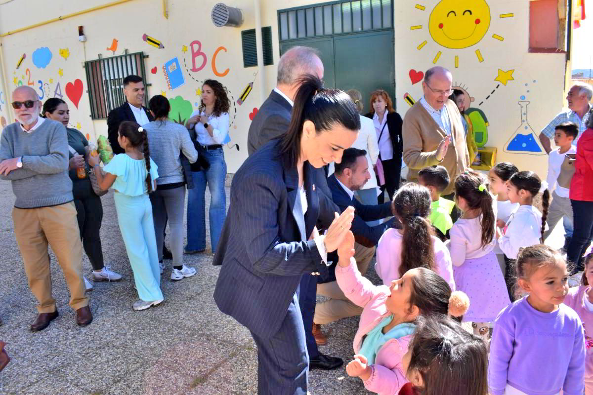 El Colegio Doctor Limón Busca un Nuevo Parque Infantil y Espacios de Convivencia