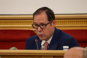 Vox Toledo impulsa una iniciativa de autobuses para enlazar la provincia con Puy du Fou
